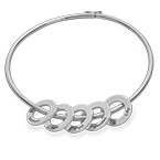 멀티플 써클 펜던트가 있는 은 뱅글 팔찌