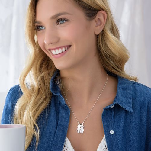 각인된 아이 모습 참이 있는 자녀 이름 목걸이 - 3